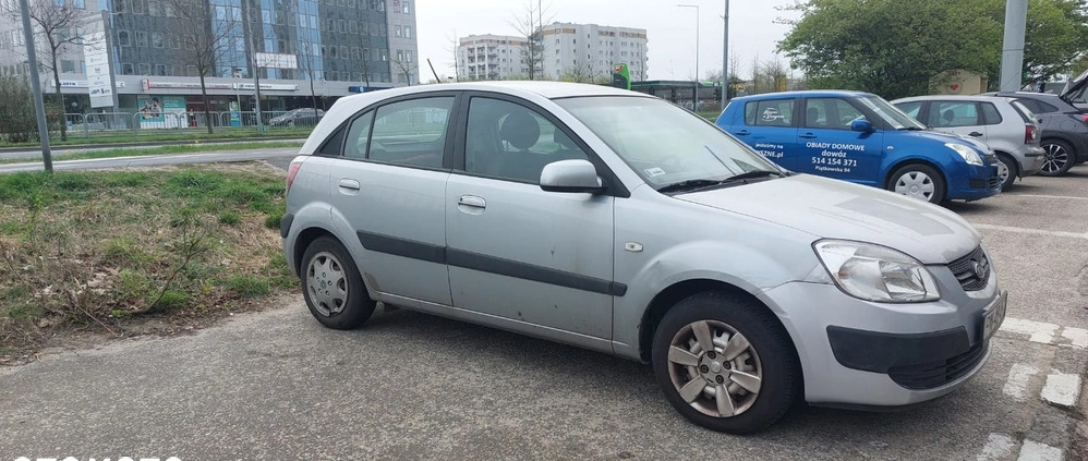 Kia Rio cena 7000 przebieg: 239000, rok produkcji 2006 z Poznań małe 106